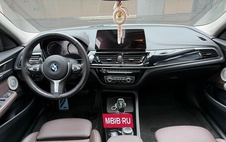 BMW 1 серия, 2022 год, 1 850 000 рублей, 12 фотография