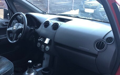 Mitsubishi Colt VI рестайлинг, 2005 год, 450 000 рублей, 6 фотография
