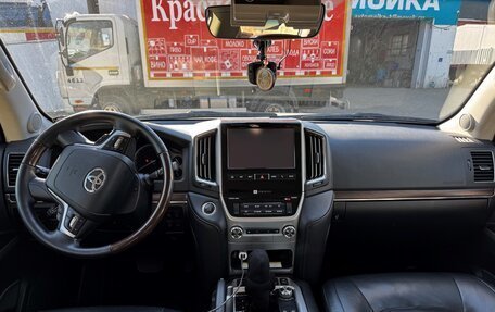 Toyota Land Cruiser 200, 2015 год, 5 900 000 рублей, 4 фотография