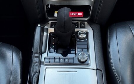 Toyota Land Cruiser 200, 2015 год, 5 900 000 рублей, 3 фотография