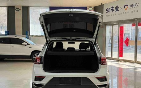 Volkswagen T-Roc I, 2023 год, 1 820 000 рублей, 8 фотография