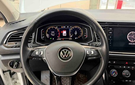 Volkswagen T-Roc I, 2023 год, 1 820 000 рублей, 10 фотография