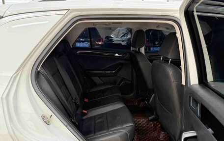 Volkswagen T-Roc I, 2023 год, 1 820 000 рублей, 19 фотография