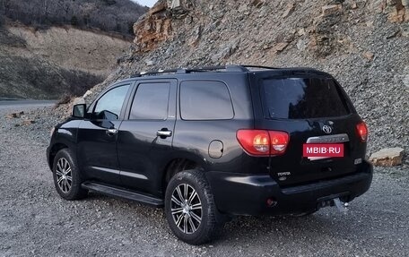 Toyota Sequoia II рестайлинг, 2008 год, 2 150 000 рублей, 3 фотография