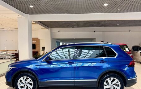 Volkswagen Tiguan II, 2021 год, 2 639 000 рублей, 7 фотография