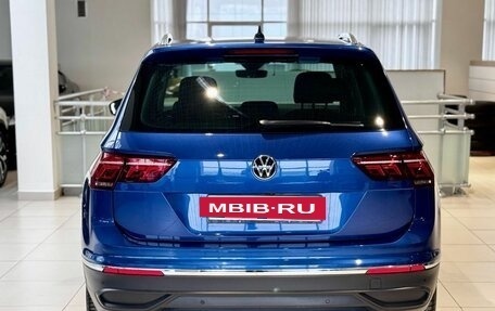 Volkswagen Tiguan II, 2021 год, 2 639 000 рублей, 5 фотография