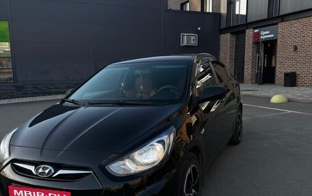 Hyundai Solaris II рестайлинг, 2013 год, 769 000 рублей, 3 фотография