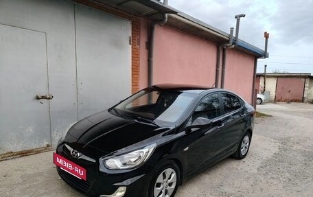 Hyundai Solaris II рестайлинг, 2012 год, 795 000 рублей, 17 фотография