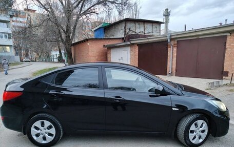 Hyundai Solaris II рестайлинг, 2012 год, 795 000 рублей, 22 фотография