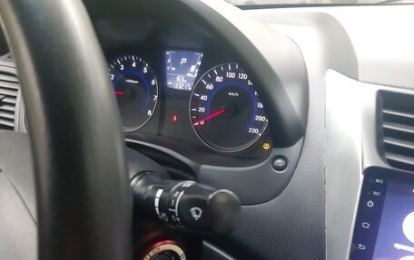 Hyundai Solaris II рестайлинг, 2014 год, 820 000 рублей, 5 фотография