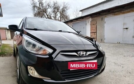 Hyundai Solaris II рестайлинг, 2012 год, 795 000 рублей, 19 фотография