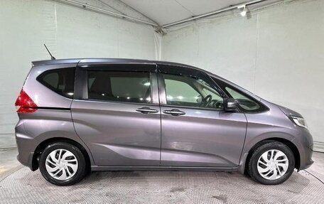 Honda Freed II, 2017 год, 1 350 000 рублей, 3 фотография
