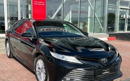 Toyota Camry, 2019 год, 3 170 000 рублей, 4 фотография