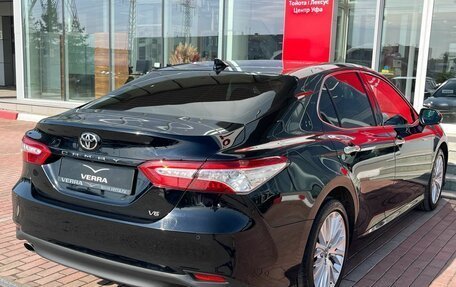 Toyota Camry, 2019 год, 3 170 000 рублей, 6 фотография