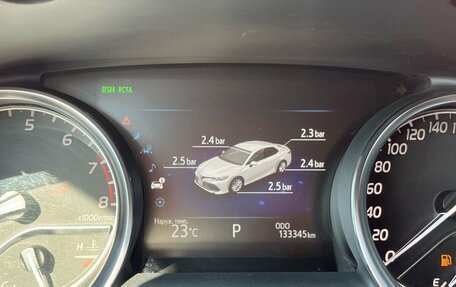 Toyota Camry, 2019 год, 3 170 000 рублей, 15 фотография