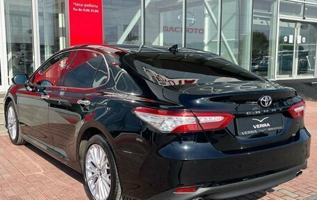 Toyota Camry, 2019 год, 3 170 000 рублей, 7 фотография
