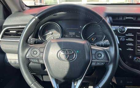 Toyota Camry, 2019 год, 3 170 000 рублей, 13 фотография