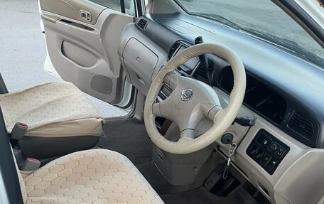 Nissan Liberty, 2001 год, 325 000 рублей, 15 фотография