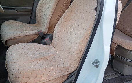 Nissan Liberty, 2001 год, 325 000 рублей, 26 фотография