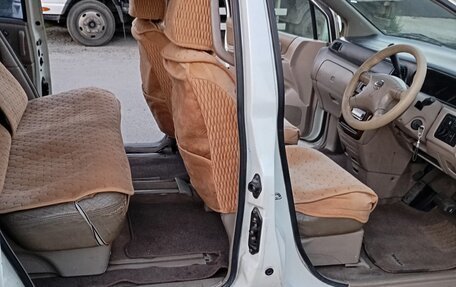 Nissan Liberty, 2001 год, 325 000 рублей, 23 фотография
