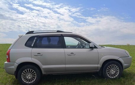 Hyundai Tucson III, 2008 год, 790 000 рублей, 2 фотография