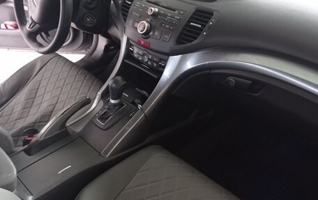 Honda Accord VIII рестайлинг, 2011 год, 1 350 000 рублей, 7 фотография