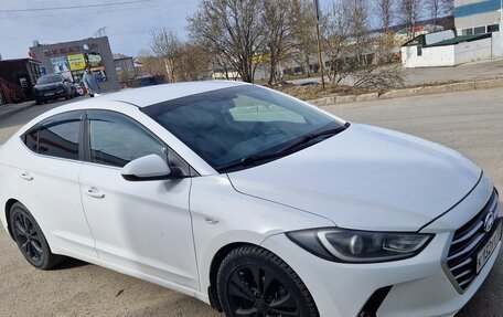 Hyundai Elantra VI рестайлинг, 2017 год, 1 600 000 рублей, 2 фотография