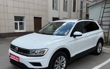 Volkswagen Tiguan II, 2020 год, 2 800 000 рублей, 1 фотография