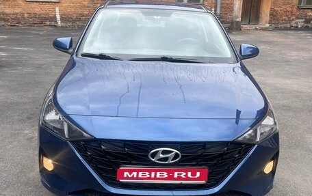 Hyundai Solaris II рестайлинг, 2022 год, 1 750 000 рублей, 1 фотография