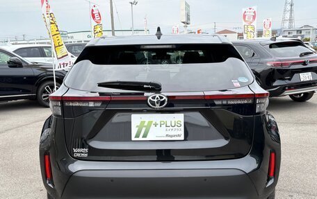 Toyota Yaris Cross, 2022 год, 1 500 000 рублей, 5 фотография