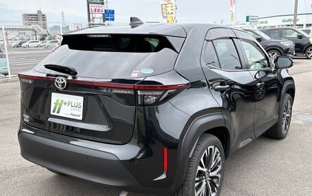 Toyota Yaris Cross, 2022 год, 1 500 000 рублей, 4 фотография