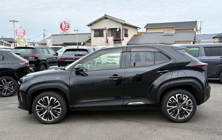 Toyota Yaris Cross, 2022 год, 1 500 000 рублей, 7 фотография