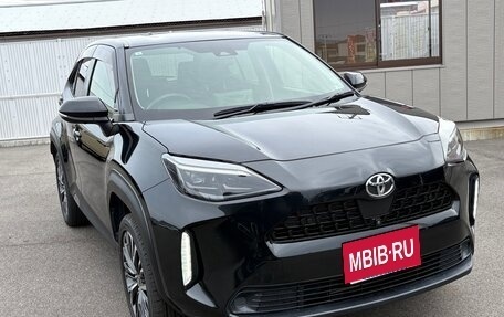 Toyota Yaris Cross, 2022 год, 1 500 000 рублей, 3 фотография