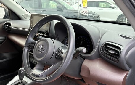 Toyota Yaris Cross, 2022 год, 1 500 000 рублей, 15 фотография