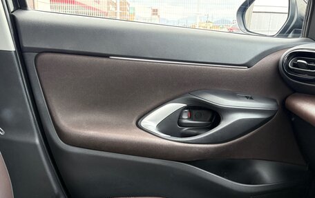 Toyota Yaris Cross, 2022 год, 1 500 000 рублей, 35 фотография