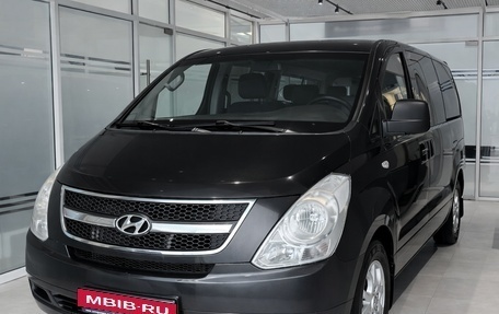 Hyundai Grand Starex Grand Starex I рестайлинг 2, 2010 год, 933 000 рублей, 1 фотография
