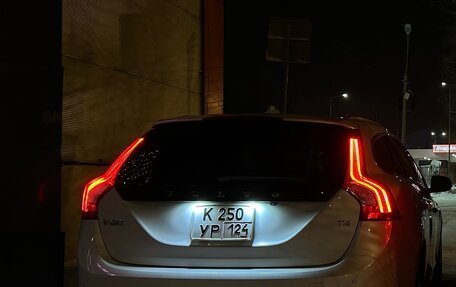 Volvo V60 I, 2013 год, 1 300 000 рублей, 2 фотография