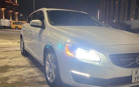 Volvo V60 I, 2013 год, 1 300 000 рублей, 14 фотография