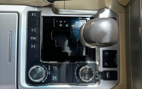 Toyota Land Cruiser 200, 2016 год, 5 360 000 рублей, 13 фотография