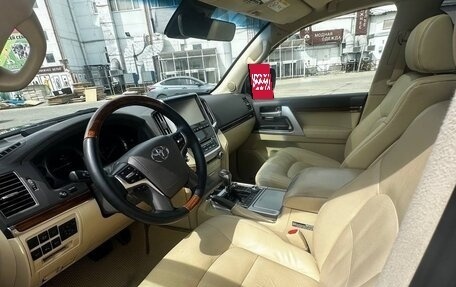 Toyota Land Cruiser 200, 2016 год, 5 360 000 рублей, 8 фотография