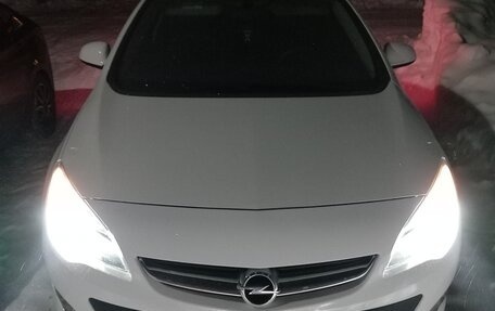Opel Astra J, 2014 год, 950 000 рублей, 2 фотография