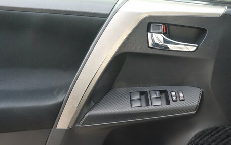 Toyota RAV4, 2015 год, 1 854 000 рублей, 9 фотография