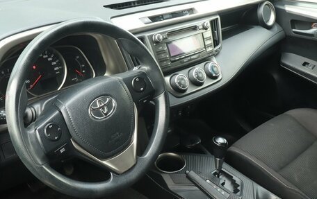 Toyota RAV4, 2015 год, 1 854 000 рублей, 5 фотография