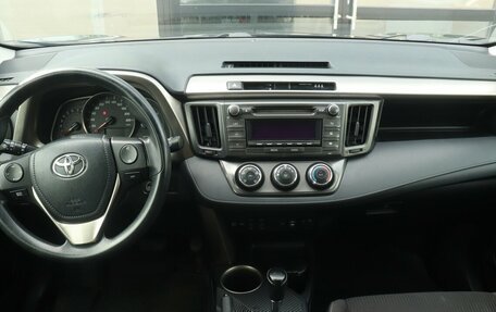 Toyota RAV4, 2015 год, 1 854 000 рублей, 7 фотография
