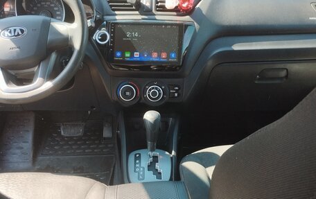 KIA Rio III рестайлинг, 2013 год, 850 000 рублей, 9 фотография