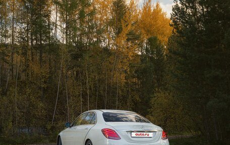 Mercedes-Benz C-Класс, 2018 год, 1 990 000 рублей, 2 фотография