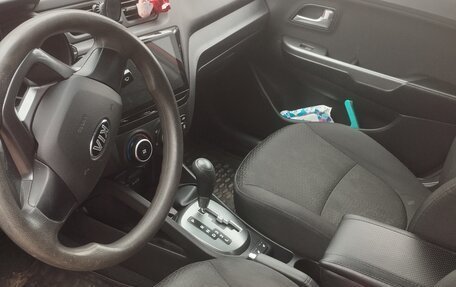 KIA Rio III рестайлинг, 2013 год, 850 000 рублей, 11 фотография