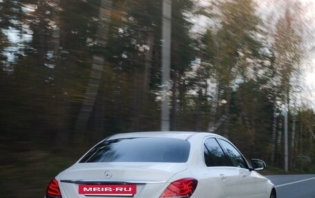 Mercedes-Benz C-Класс, 2018 год, 1 990 000 рублей, 4 фотография