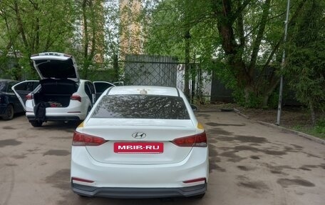 Hyundai Solaris II рестайлинг, 2017 год, 560 000 рублей, 2 фотография