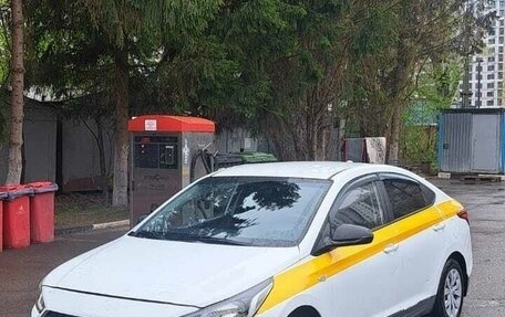 Hyundai Solaris II рестайлинг, 2017 год, 560 000 рублей, 6 фотография
